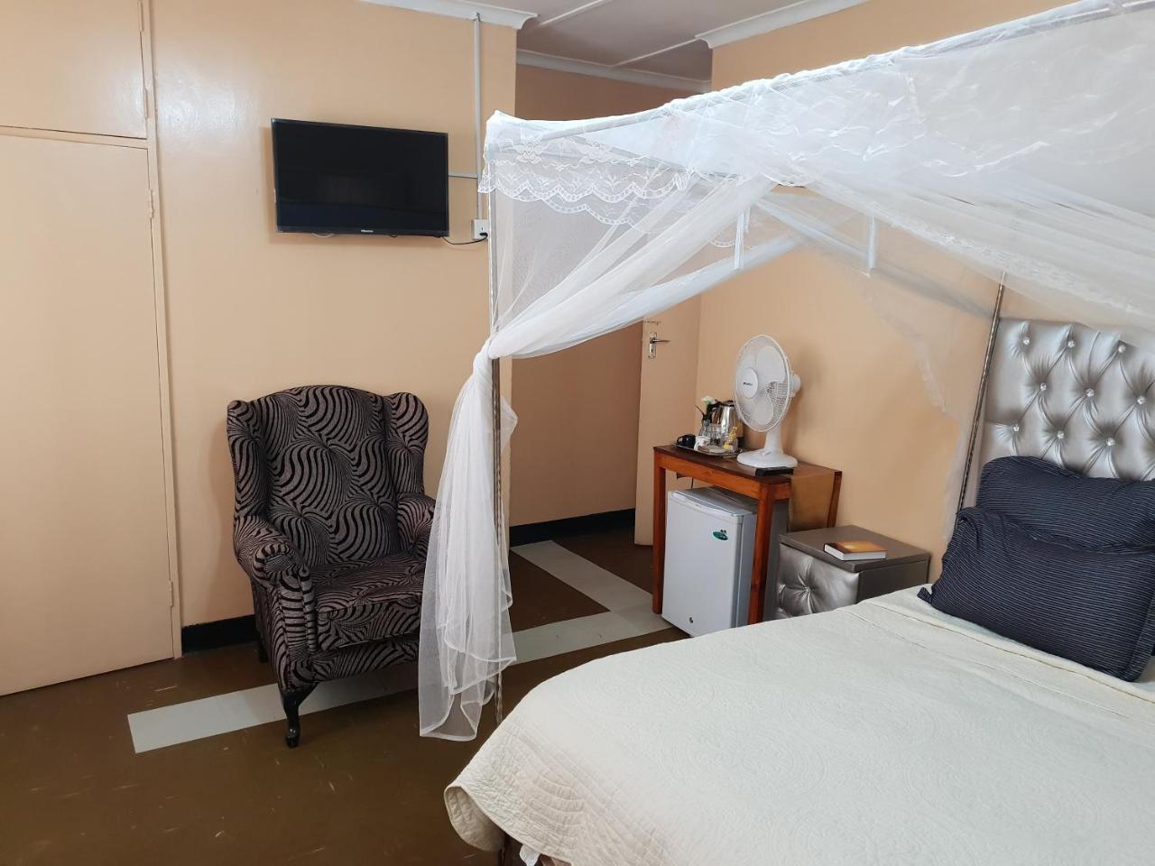The Oasis Evergreen Lodge Choma 외부 사진