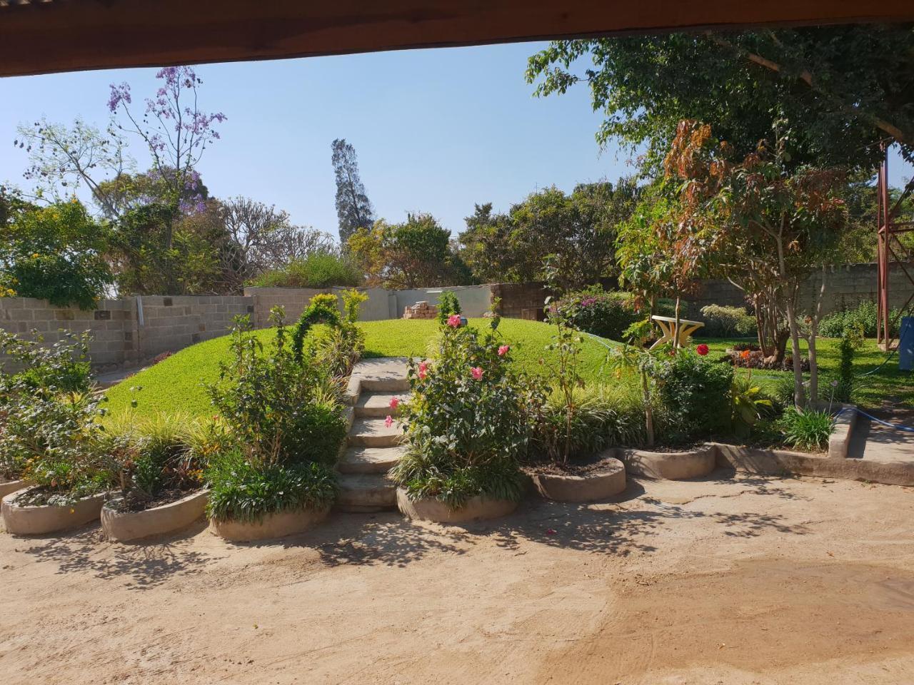 The Oasis Evergreen Lodge Choma 외부 사진