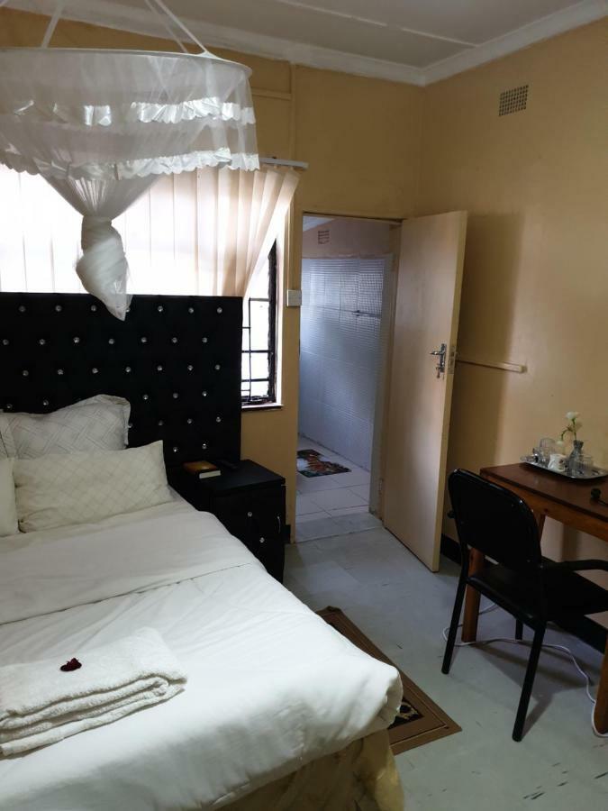 The Oasis Evergreen Lodge Choma 외부 사진