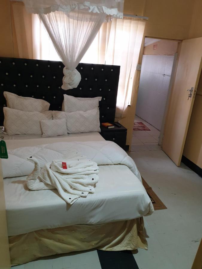 The Oasis Evergreen Lodge Choma 외부 사진